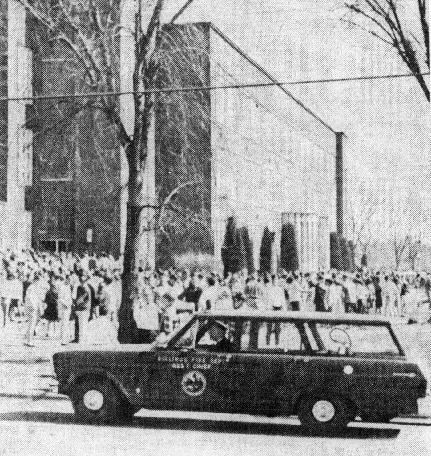 Checking Senior High gas leak, 1966